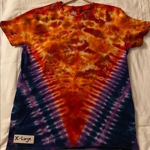 tie dye t shirt